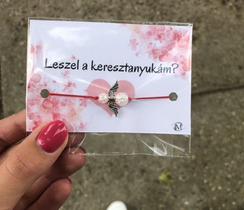 Leszel a keresztanyukám? - Hegyikristály gyöngyös piros angyalka karkötő - 1 -